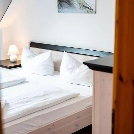 Fischerhaus-307-am-yachthafen-rechlin-nord Rechlin