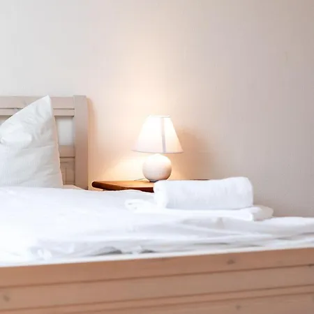 Fischerhaus-307-am-yachthafen-rechlin-nord * Rechlin